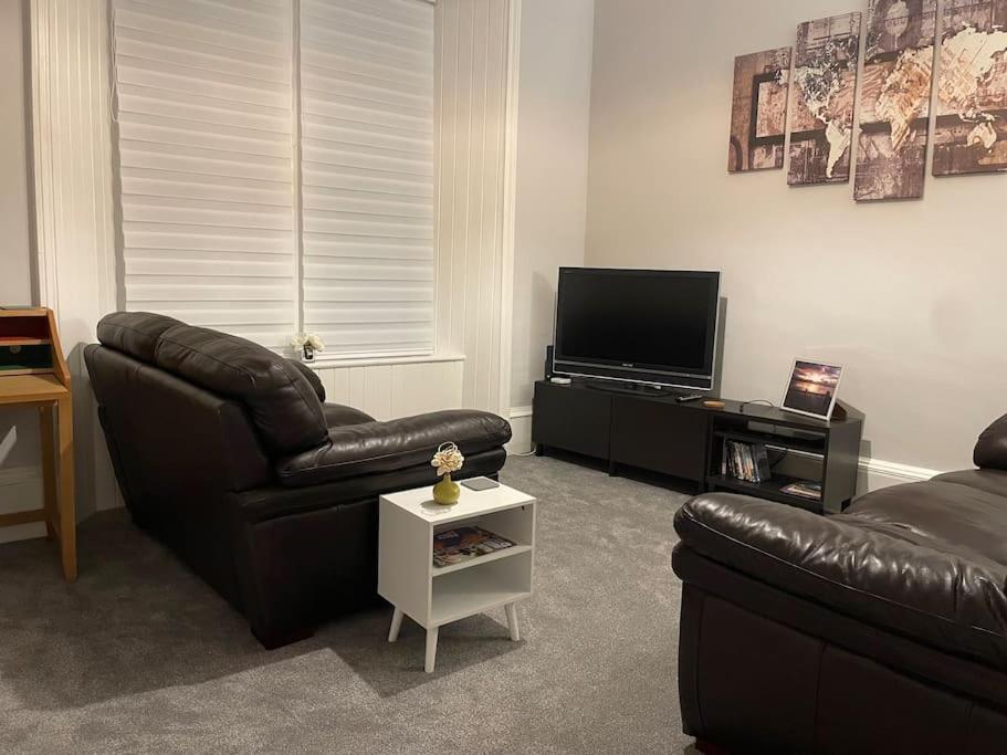 Apartmán 5 Minutes From Loch Lomond - Newly Renovated Ground Floor 1-Bed Flat Bonhill Exteriér fotografie