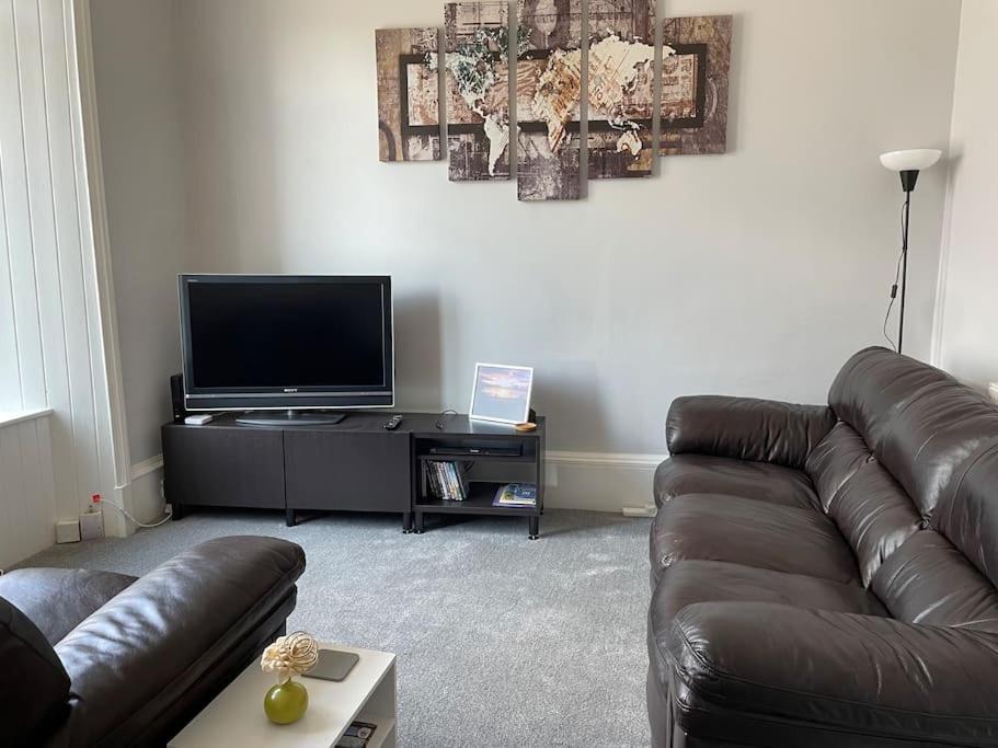 Apartmán 5 Minutes From Loch Lomond - Newly Renovated Ground Floor 1-Bed Flat Bonhill Exteriér fotografie