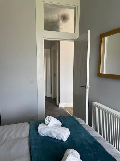 Apartmán 5 Minutes From Loch Lomond - Newly Renovated Ground Floor 1-Bed Flat Bonhill Exteriér fotografie